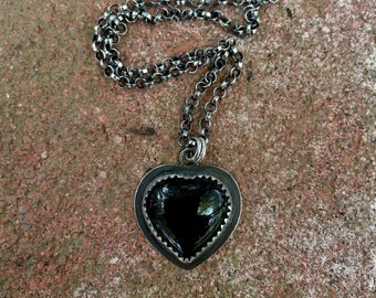 Black onyx heart pendant