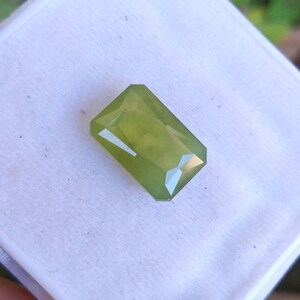 Natural top quality beautiful 17.5 carats radiant shape faceted green hydrograssular garnet gem