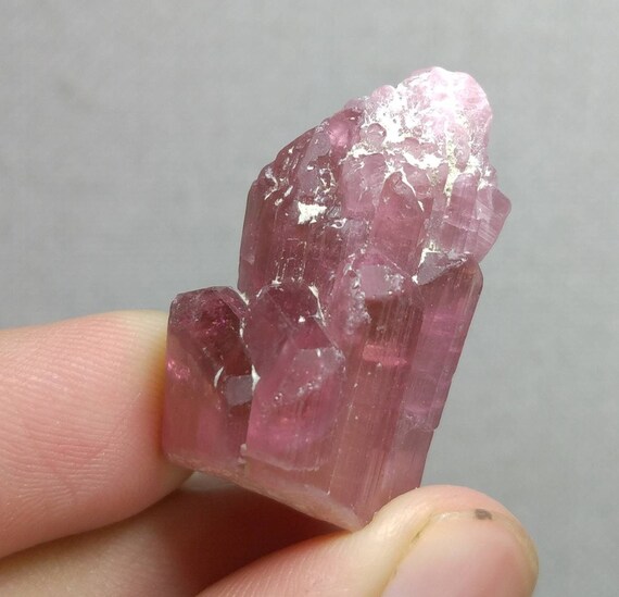 天然の最高品質の美しい素晴らしい10グラムのピンクトルマリン 天然の最高品質の美しい素晴らしい10グラムのピンクトルマリン