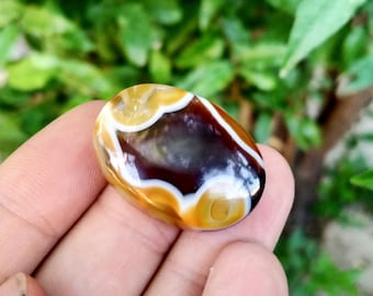Cabochon en agate multicolore 44 carats
