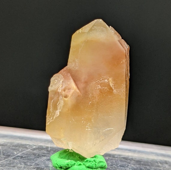 パキスタンのバルチスタン産天然黄色角閃石水晶、17グラム - Etsy 日本