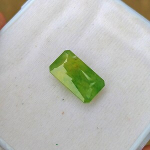 Natural fine quality beautiful 9.5 carats radiant cut shape green hydrograssular garnet gem