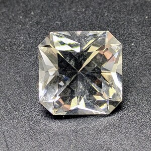 Natural fine quality cushion cut shape faceted 26 carats clear quartz gem