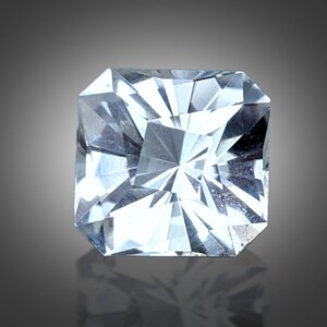 Natural top quality beautiful 16 carats cushion cut shape eye clean clarity Faceted Quartz gem