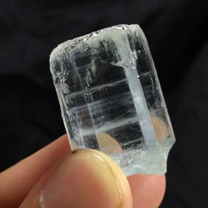 Natural top quality beautiful 18.8 grams amazing terminated perfect gemmy crystal of aquamarine