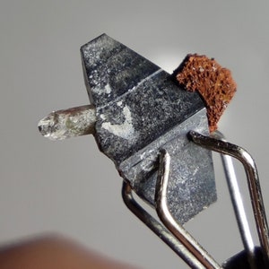 Very small thumbnail size Rare single anatas crystal with chlorine quartz on matrix, weight approximately 1 carat, 8.2x4.1 mm in size
