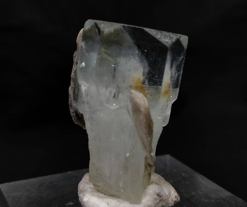 Natural top quality beautiful aquamarine crystal