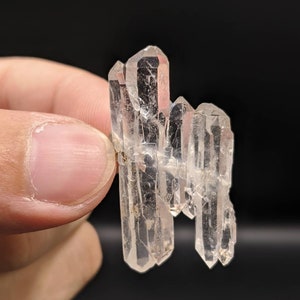 Natural fine quality beautiful 7 grams step formation Faden Quartz crystal