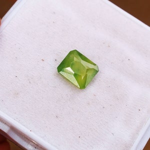 Natural top quality beautiful 6.5 carats radiant shape green faceted hydrograssular garnet gem