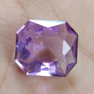 Natural top quality beautiful 16 carats cushion shape faceted eye clean clarity amethyst gem