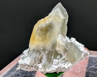 Bonequartz or amphibol quartz crystal from Balochistan Pakistan, weight 30 grams