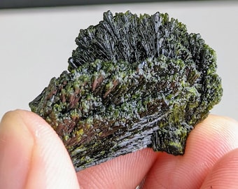 Natural green spray epidote crystal from Balochistan Pakistan, weight 14.7 grams