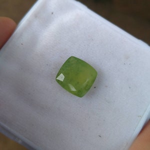 Natural top quality beautiful 11 carats radiant shape faceted green hydrograssular garnet gem