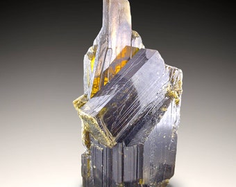 Cristal d'épidote pléochroïque vert foncé du Pakistan, 59,3 g
