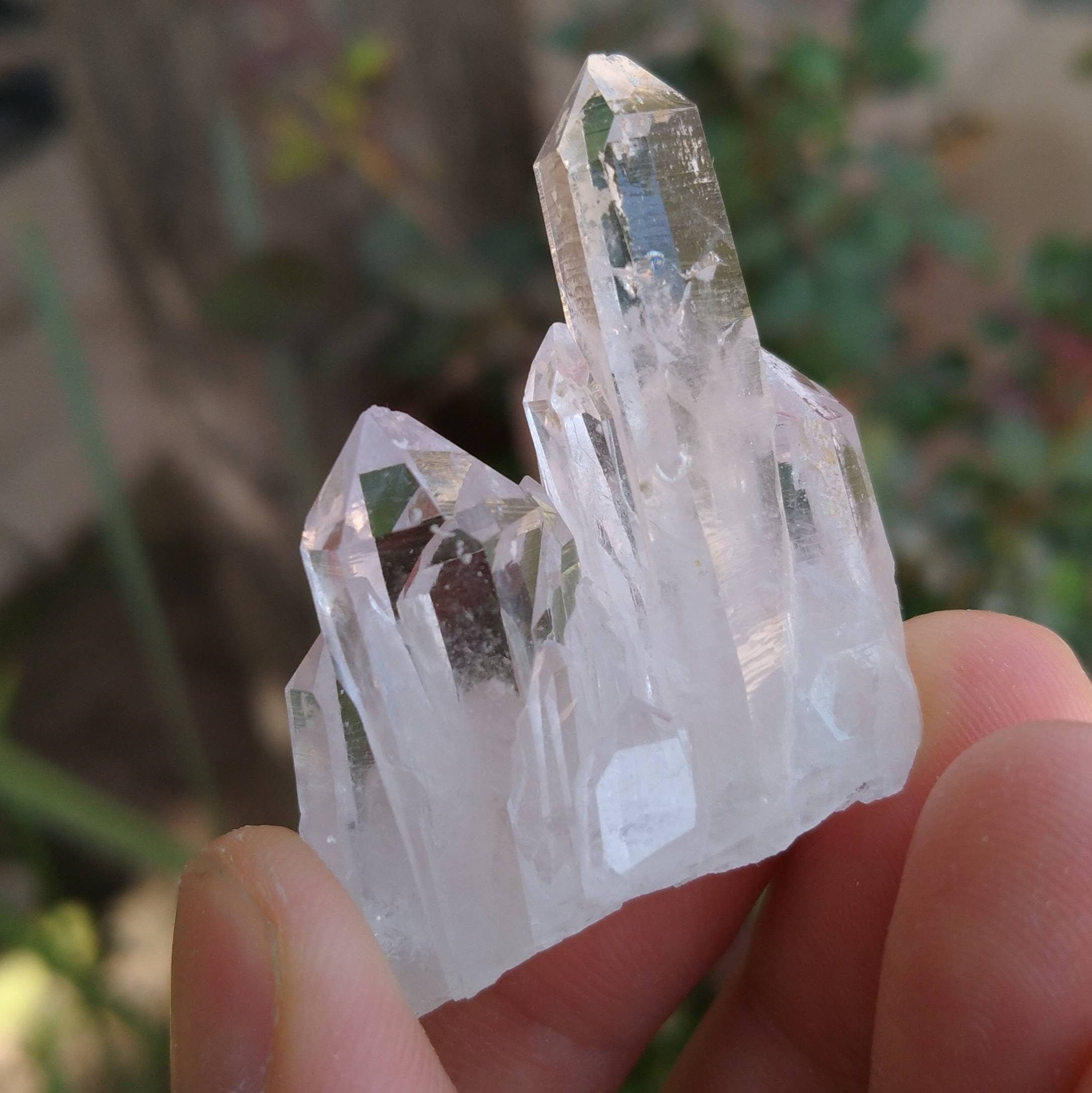 Natural Top Quality Beautiful 22.6 Grams Clear Terminated