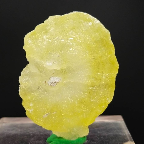 Top quality natural beautiful 24.6 grams brucite specimen with amazing shape and colour