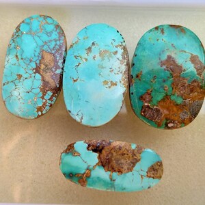 Natural good quality beautiful 14.5 grams turquoise cabochons