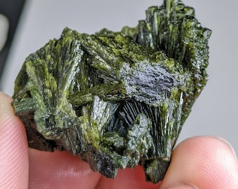 Natural green spray epidote cluster from Balochistan Pakistan, weight 38.5 grams
