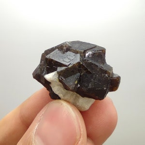 Natural Dark brown Andradite garnet cluster, Well formed crystal, 13.8 grams