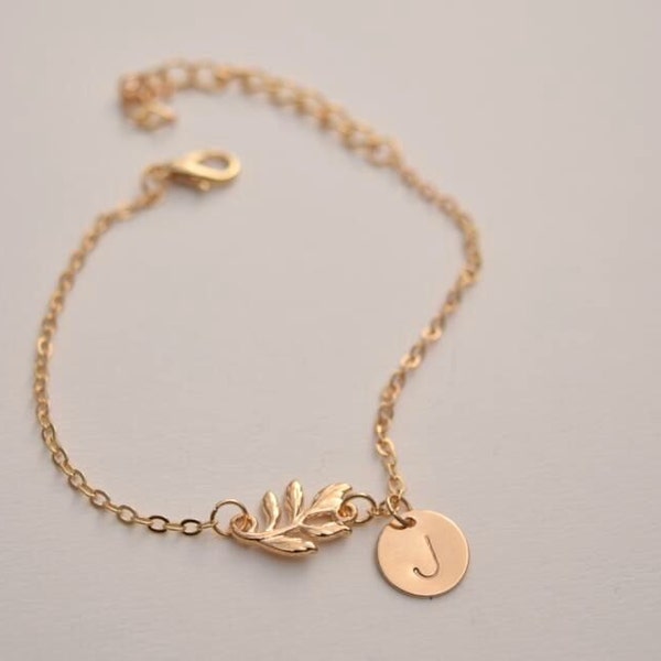 personalized initial leaf bracelet hand stamped bracelet dainty delicate gold monogram bracelet bridesmaid bracelet