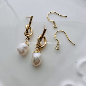 pearl stud earring earring simple earrings everyday / gift for her / 33mm