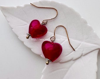 gold plated glass heart earrings / dangle earring simple earrings everyday/ gift for her / 30mm