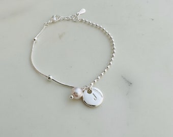 personalized initial shell pearl bracelet hand stamped bracelet dainty silver monogram bracelet bridesmaid bracelet  silver plated