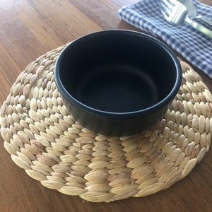 Water Hyacinth Fiber Mat Round Coaster Plate Tea Large Fiber Kinds Table Kitchen Craft 9 inches (2 pieces)