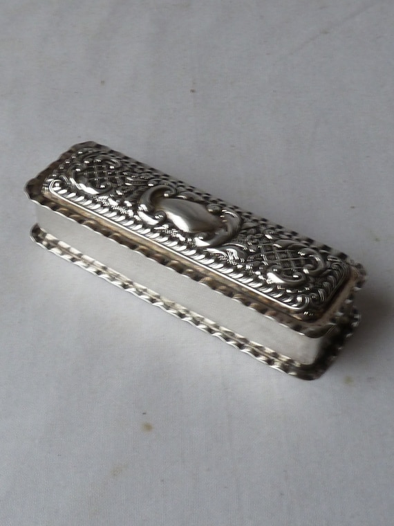 Edwardian Sterling Silver Oblong Repousse Rococo H