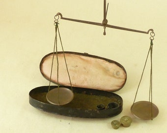 Boxed Japanned English Guinea Sovereign Coin Balance Weights Scales