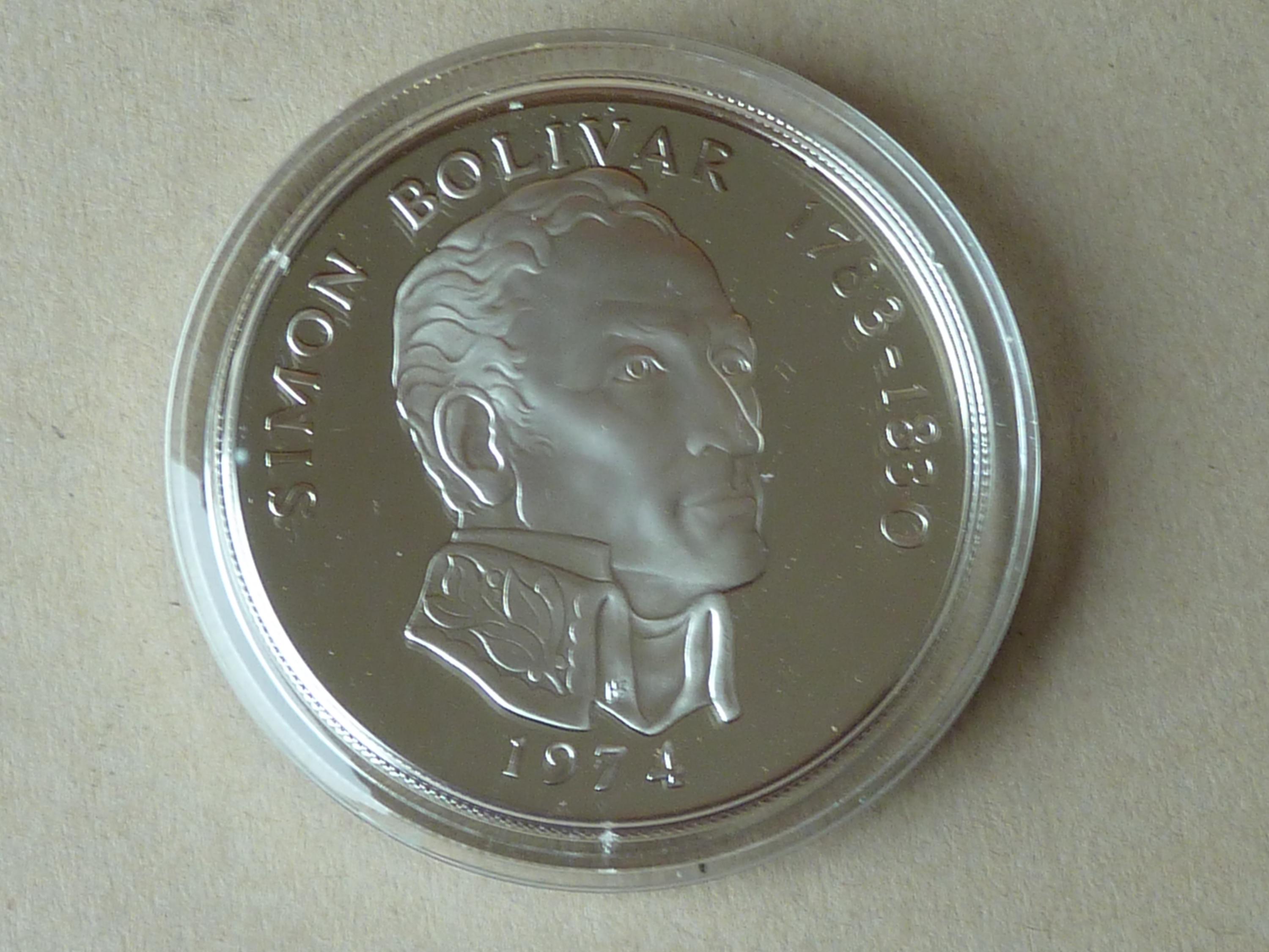 パナマ 20バルボア銀貨 1974年 129.59グラム 3.854トロイオンス 箱入り