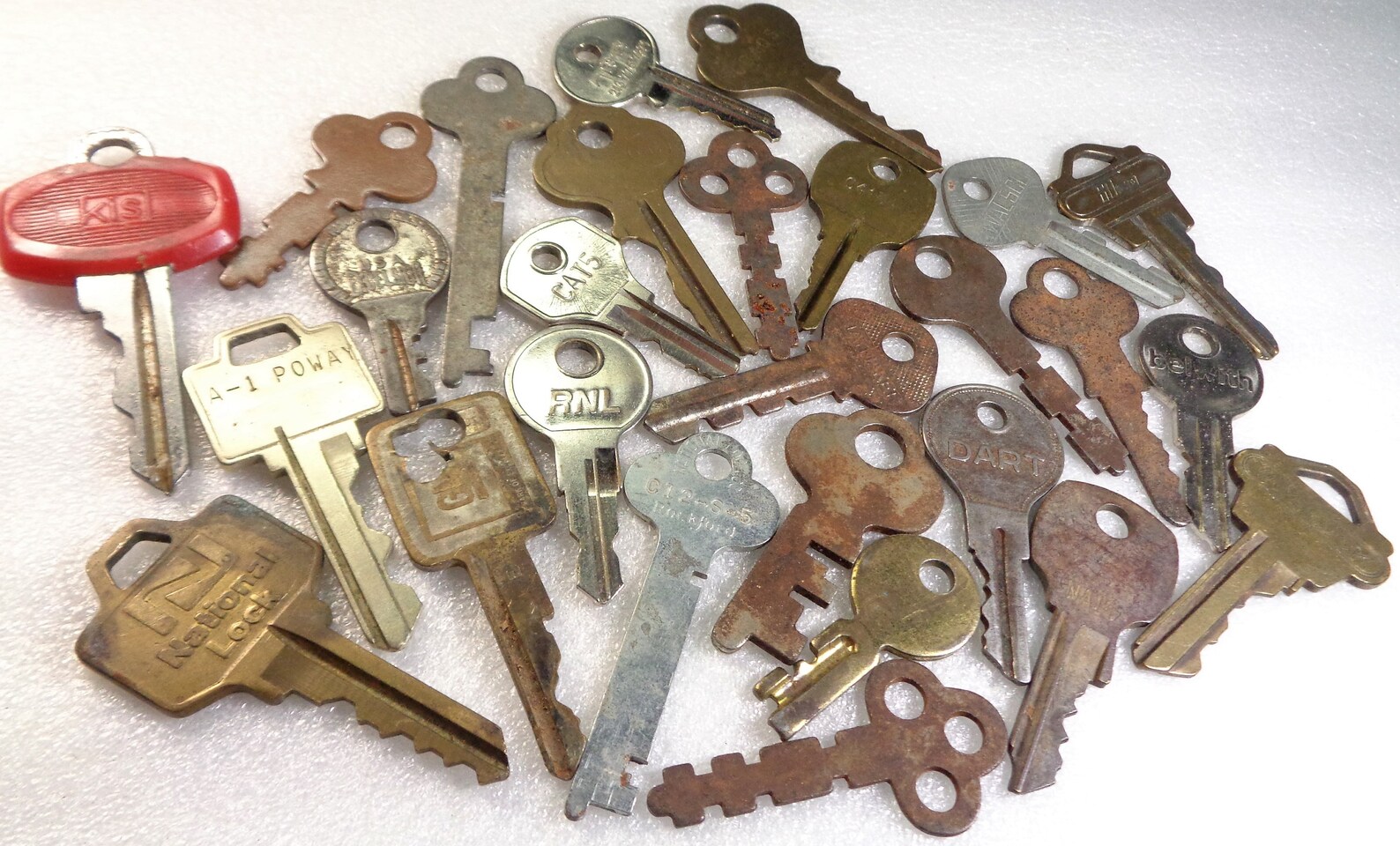 27 Vintage Keys Padlock Keys Room Keys Door Keys Car Keys Old - Etsy