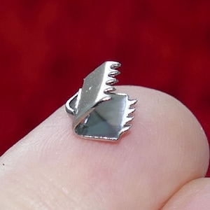10/30x roestvrij staal 6 mm koord eindkapjes lint krimpuiteinden, hypoallergene leren klemmen D189