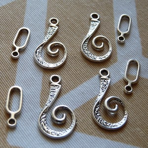 1/4x Swirl Toggle Clasp, Necklace/Bracelet Fastener, Antique Silver Tone