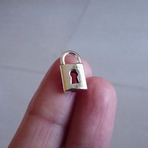 5/10x Padlock Charms, Antique Silver Tone B221