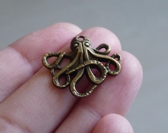 4x Bronze Octopus Charm, Sea Creatures Animal Charm, Antique Bronze Tone Aquarium Charm C324