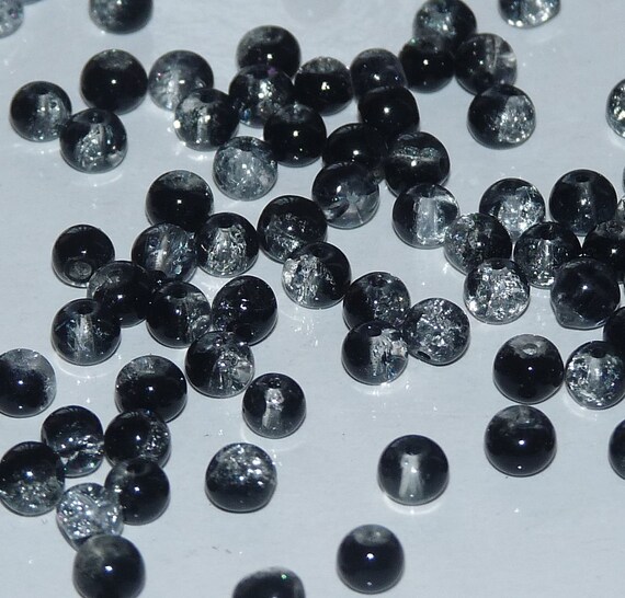 200 Black crackle glass beads B47