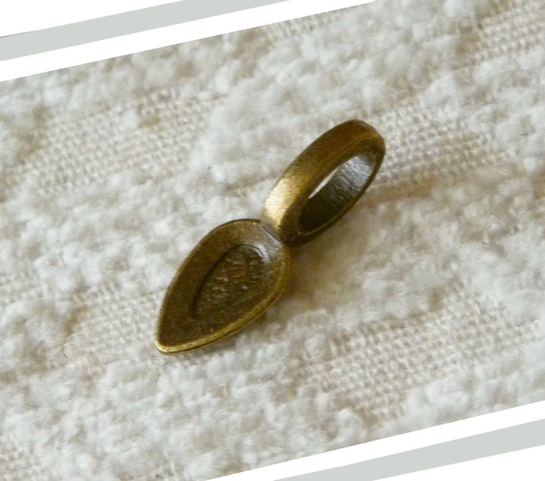 Metal Pendant Holder Antiqued Brass Pendant Holders Spoon Glue on Bails Retro Pendant Bails Bronze Bails Spoon Pendant Bails B248
