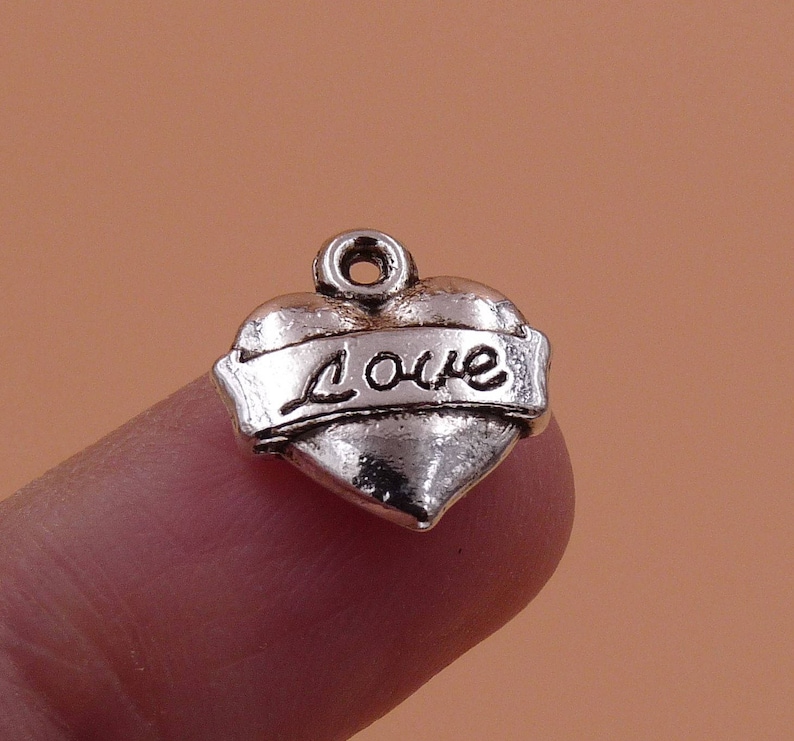Charms for Bracelets Bracelet Charms 5x Heart Charms Necklace Pendants Charms 2 Sided Antique Silver Tone Love Charms Love Charms
