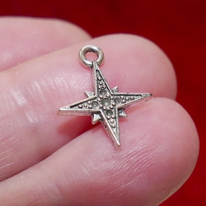10x Star Charms, Antique Silver Tone Small Metal Pendants, Free shipping G167