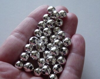 20x Versilberte Metallperlen 8mm Spacer, Perlenzubehör