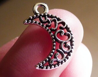 5/10x Moon Charms, Antique Silver Tone Metal Filigree Pendants
