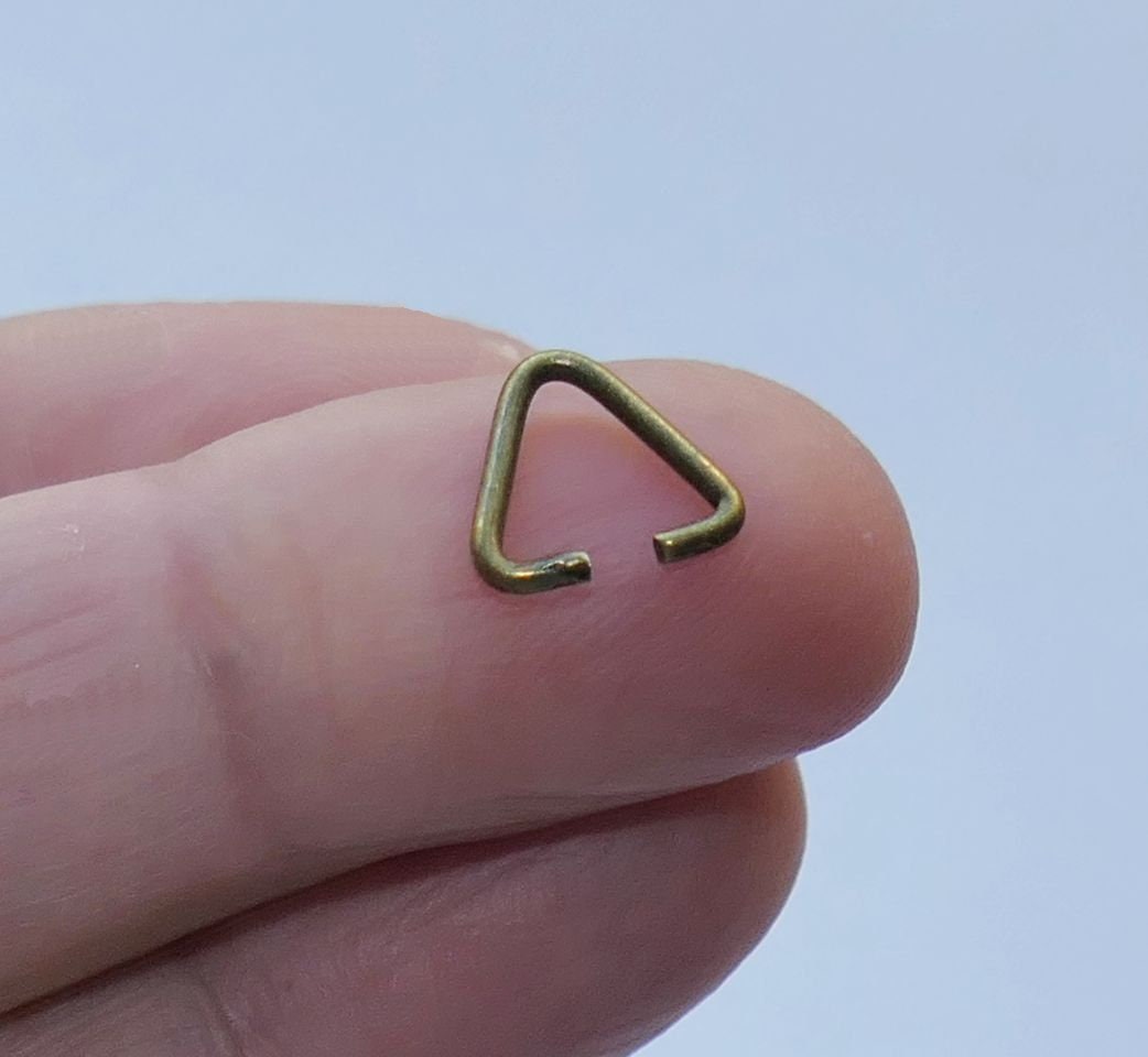 20x Triangle Pinch Pendant Bails for Jewelry Making Bead