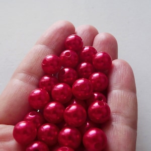 30x Contas redondas de pérolas falsas vermelhas de 10 mm, suprimentos para contas de acrílico B156
