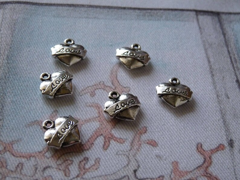 Charms for Bracelets Bracelet Charms 5x Heart Charms Necklace Pendants Charms 2 Sided Antique Silver Tone Love Charms Love Charms
