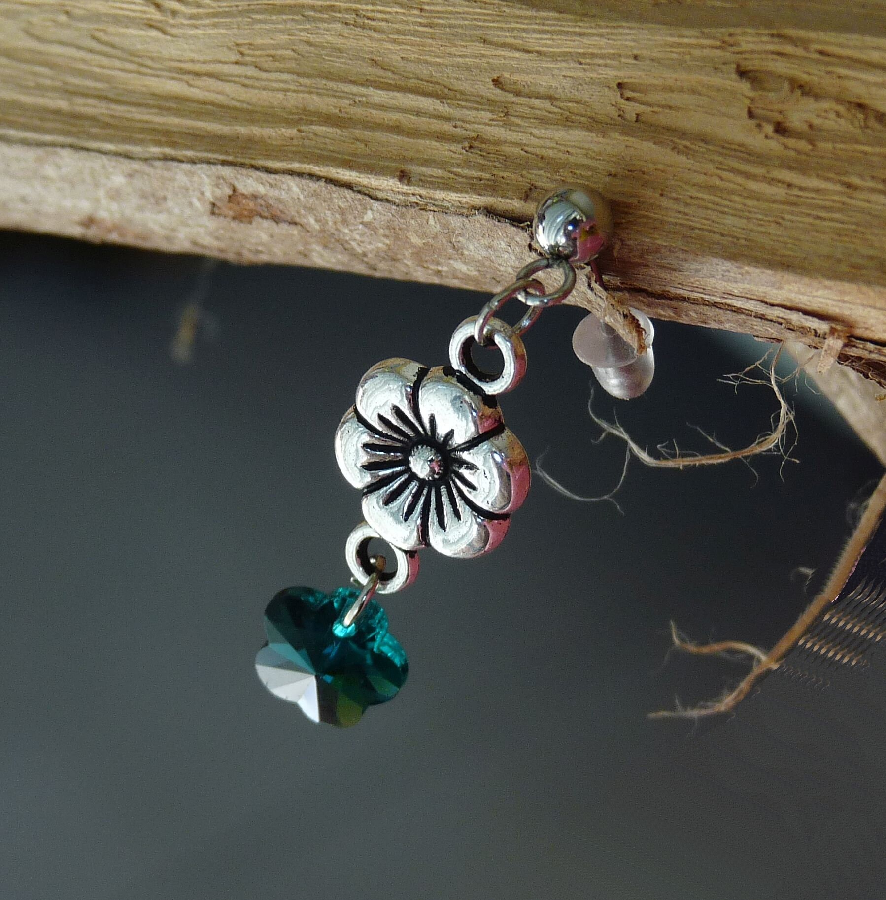 Parure De Bijoux Verte (collier + Boucles D'oreilles) - Fleurs En émail Et Résine Avec Cristaux - Neuf