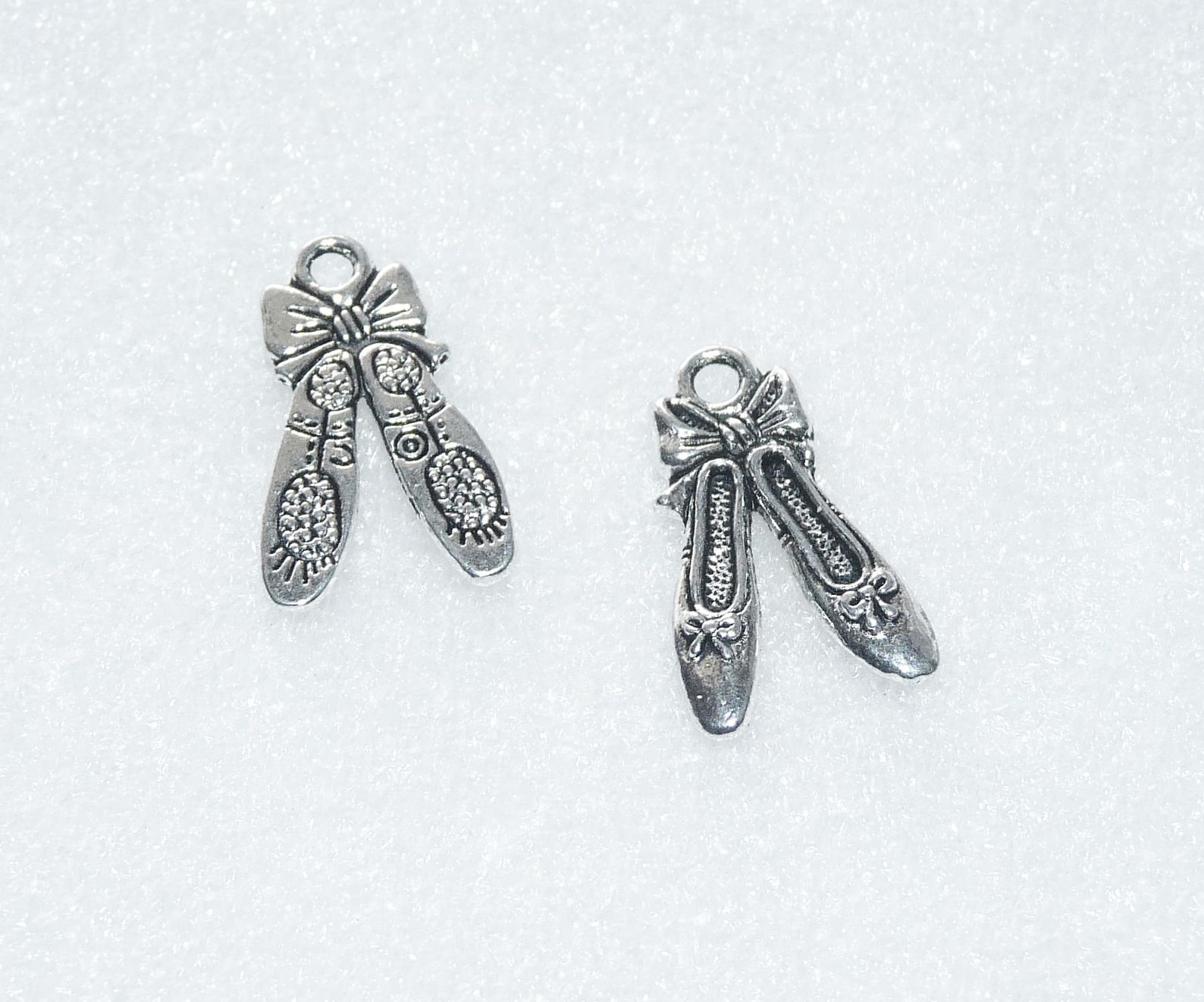 25x ballet slippers charm, ballerina bulk charms for bracelet, ballet shoes charm, dancer shoe charm antique silver tone c181