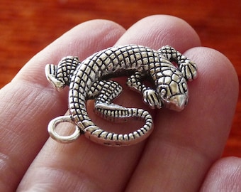 Pendentif Breloque Lézard/gecko En Métal Argenté Rhodié - Longueur 50mm, Fait Main, Neuf