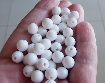 30x White 8mm Beads, Round Acrylic Spacer Beads, 8mm Beads, Beading Supplies C340