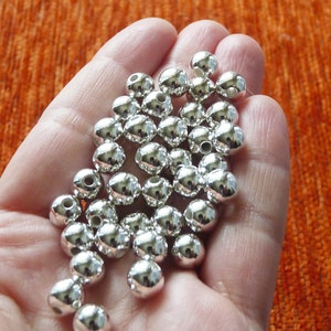 20/50x Silver 8mm Acrylic Beads, Metallic Beads, Dark Silver 8mm Pearls, Spacer Beads 8mm, Round Pearls, Beading Supplies C280 zdjęcie 1